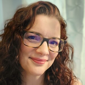 Headshot of Kimberley Ash