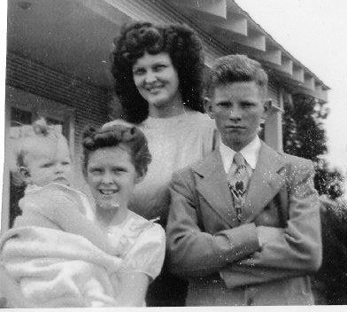 FERN--DONNA-KAYE--NITA-FAYE--LESLIE-RAY-MURFREESBORO-ARKANSAS-1953.jpg