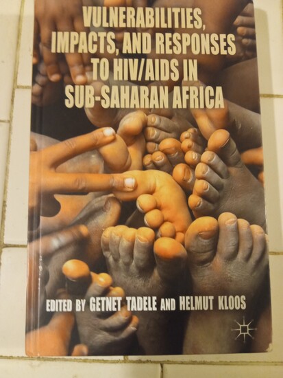 Feet symbolizing HIV/AIDS patients and a hand on the left side making the victory sign