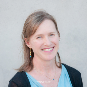 Author photo of Colleen Morton Busch