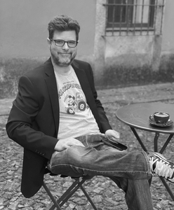 r.j. huneke, rj huneke, author, sff, scifi, fantasy, scifi fantasy author