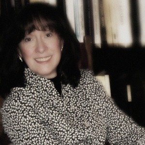 alt="Patricia Anderson Portrait"