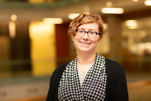 Rachel Tompa headshot