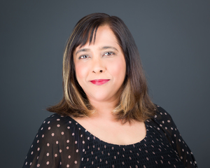 Head shot of author Amalie Howard