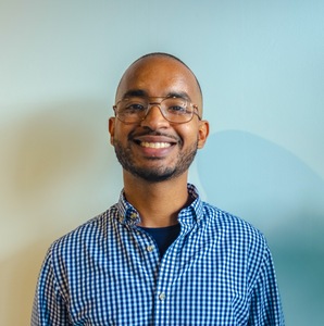 Portrait of cartoonist Medar de la Cruz