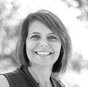 Author Jolie Tunnell