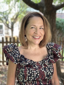 author headshot; E. D. Rich