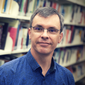 Australian author Peter Cawdron