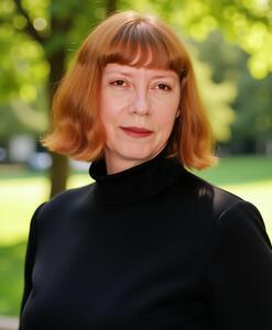 photo of April Tompkins