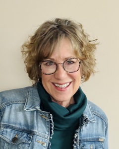 Author Linda K. Sienkiewicz