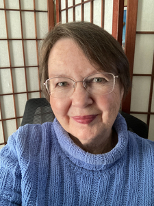 Author Headshot Kathryn Louise Wood