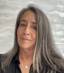 portrait of Shelley Rotner