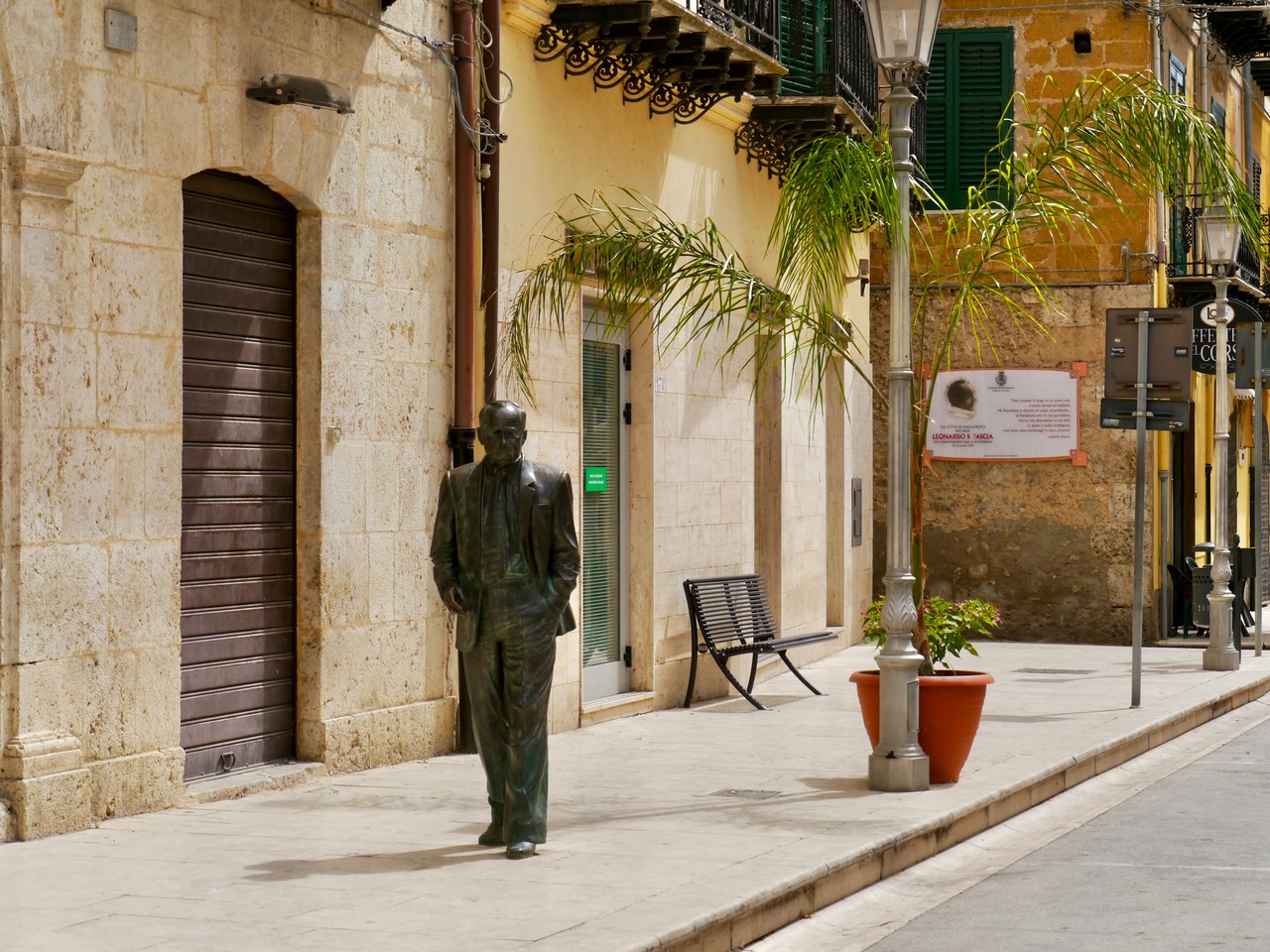 La-RosaWorks---Leonardo-Sciascia-in-Racalmuto.jpeg