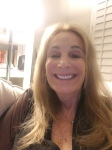 Psychological murder mystery writer