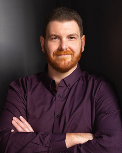 Author Travis Trinca