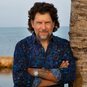 Head and shoulders photograph of author Nicholas Harvey