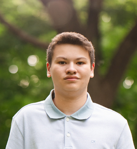 Headshot of author Mattox Lo