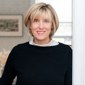 Photo of historical fiction author Kelly Scarborough