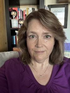 Amy Kaybach headshot