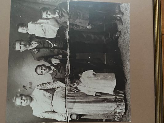 Patrick-Campesi-s-great-grandfather-Joseph-Campesi-with-parents--Vincenzo-and-Gaetana.jpg