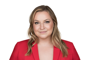 headshot, Rebecca Takada