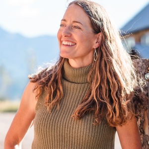 Sarah Lavender Smith